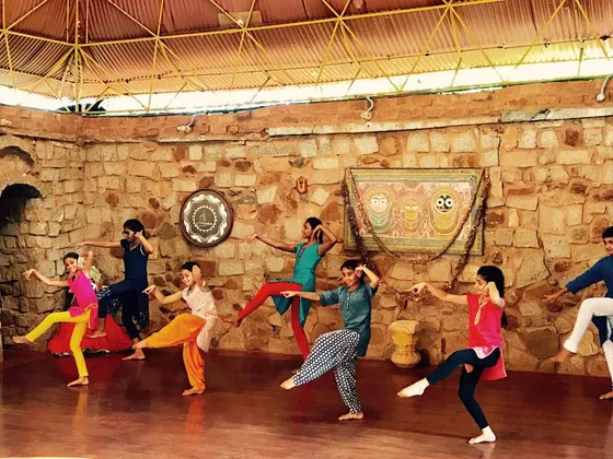 Children at the Summer Fun for Kids performing at the Odissi gurukul